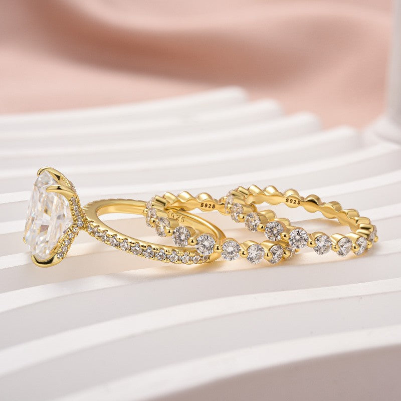 Aurevyn Moissanite 4.5 Ct Radiant Cut Yellow Gold Wedding Ring