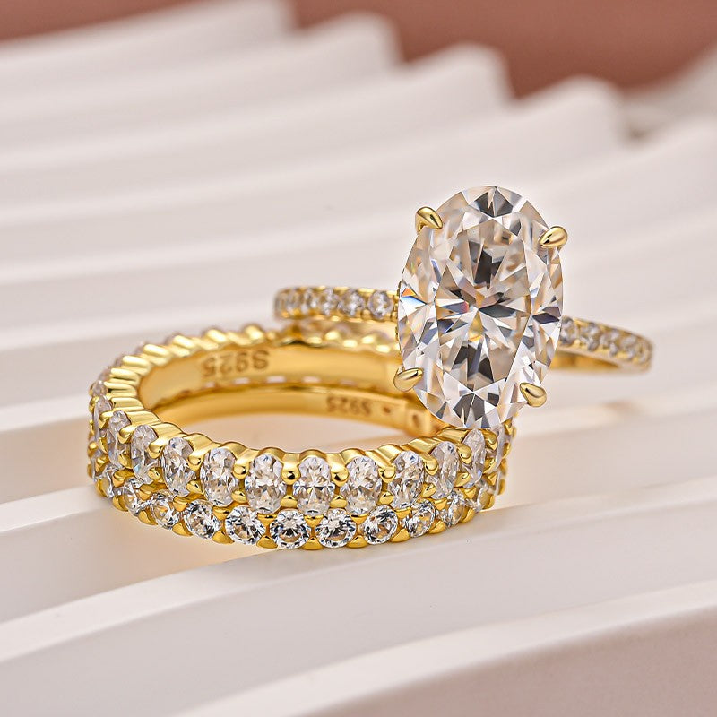 Aurevyn Moissanite 4.0Ct Oval Cut Yellow Gold Bridal Ring Set