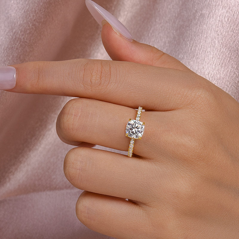 Aurevyn 2.0 Ct～2.5 CtSquare Cushion Yellow Gold Promise Ring