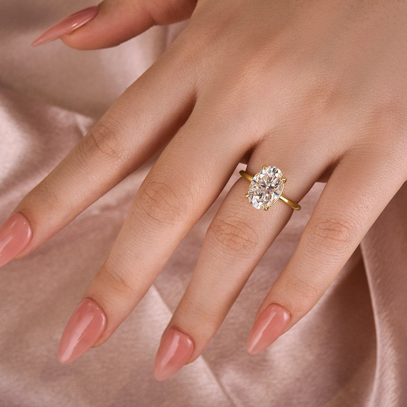 Aurevyn 2.0 Ct ～5.5 Ct Oval Cut Yellow Gold Promise Ring For Women