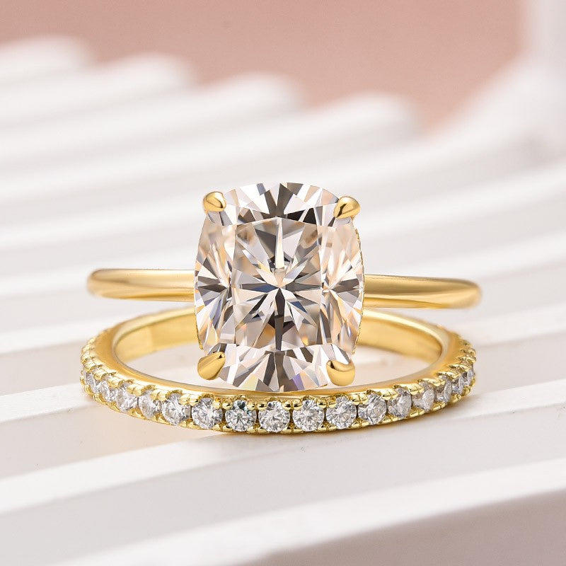 Aurevyn Moissanite 4.0 Ct Solitaire Cushion Cut Yellow Gold Wedding Ring Set