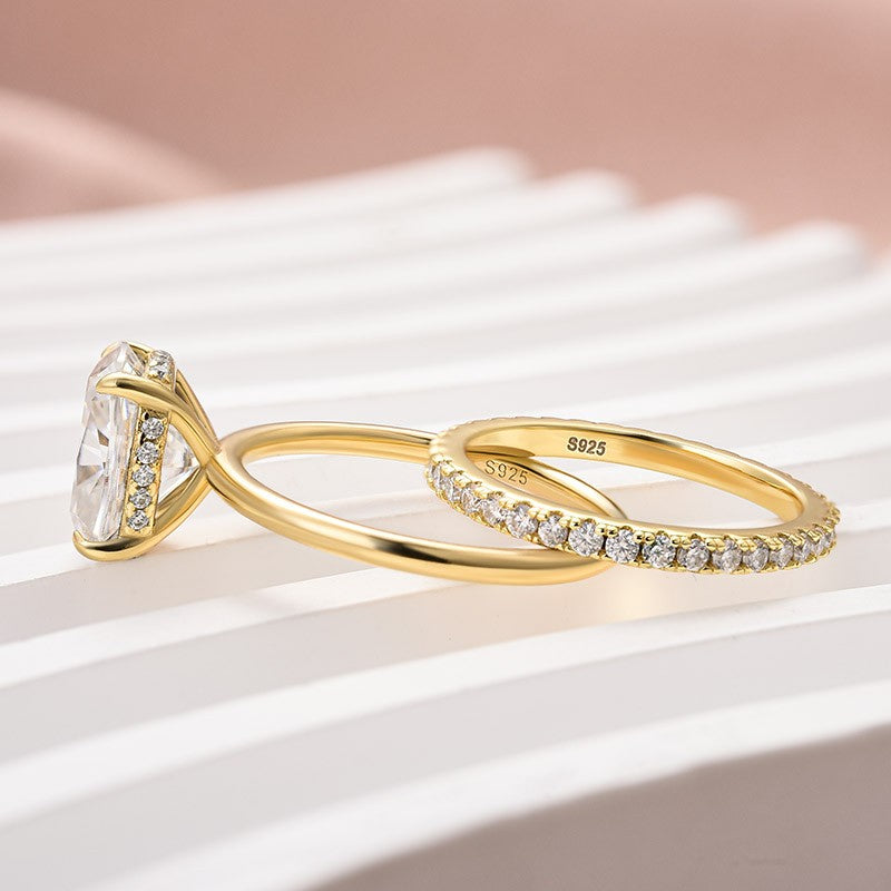 Aurevyn Moissanite 4.0 Ct Solitaire Cushion Cut Yellow Gold Wedding Ring Set