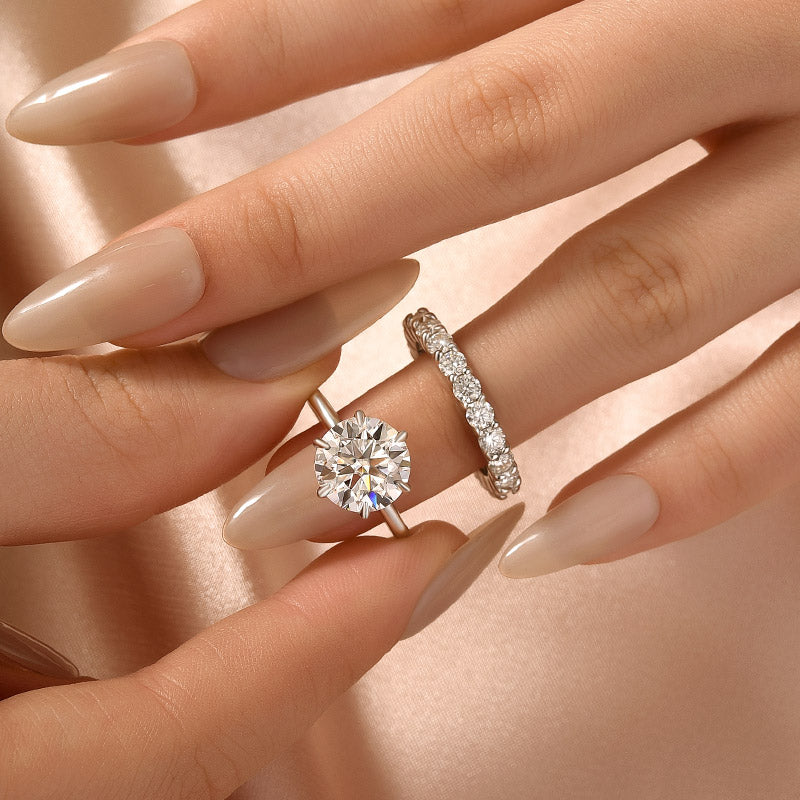 Aurevyn Solitaire 2.0 Ct/4.0Ct 6 Prong Round Cut Moissanite Diamond Wedding Ring