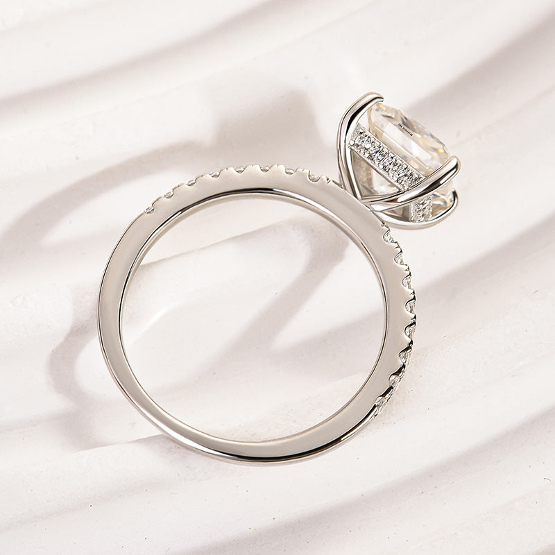 Aurevyn 2.0 Ct ～3.0 Ct Square Princess Cut Bridal Ring