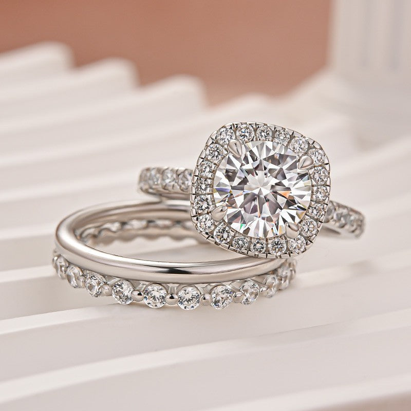 Aurevyn Moissanite 2.0 Ct Halo Round Cut White Gold Wedding Ring Set