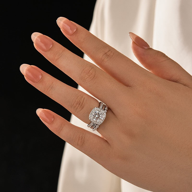Aurevyn Moissanite 2.0 Ct Halo Round Cut White Gold Wedding Ring Set