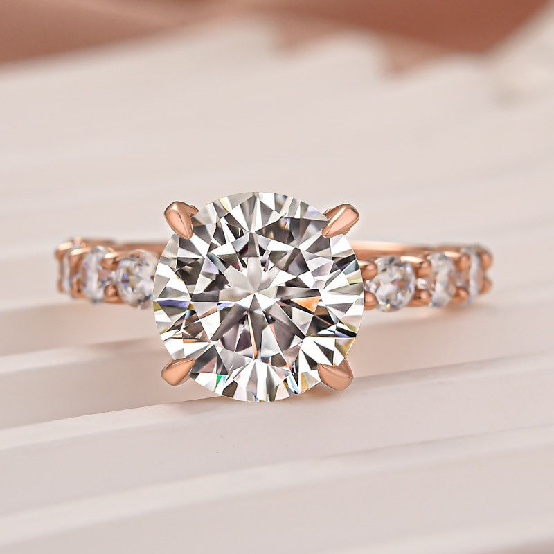 Aurevyn 4.0 Ct Round Rose Gold Engagement Ring