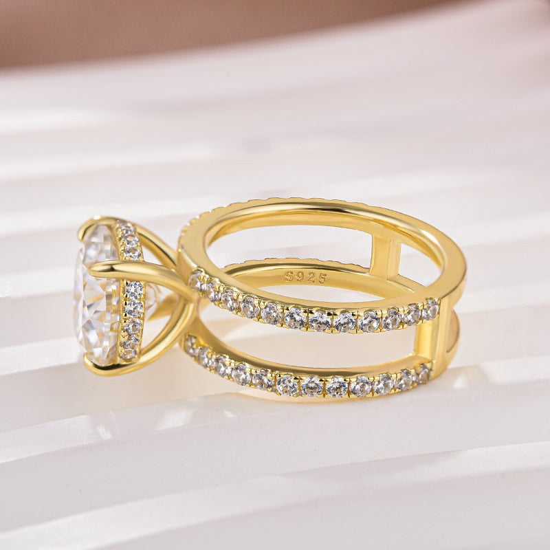 Aurevyn Moissanite Split Shank Design 4.0Ct Round Cut Yellow Gold Engagement Ring