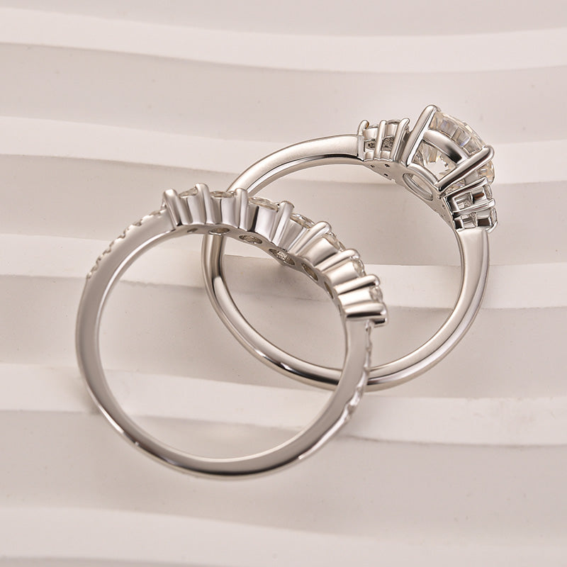 Aurevyn 1.2 Ct Round Cut/ 4.0Ct Heart Cut White Gold Wedding Ring Set