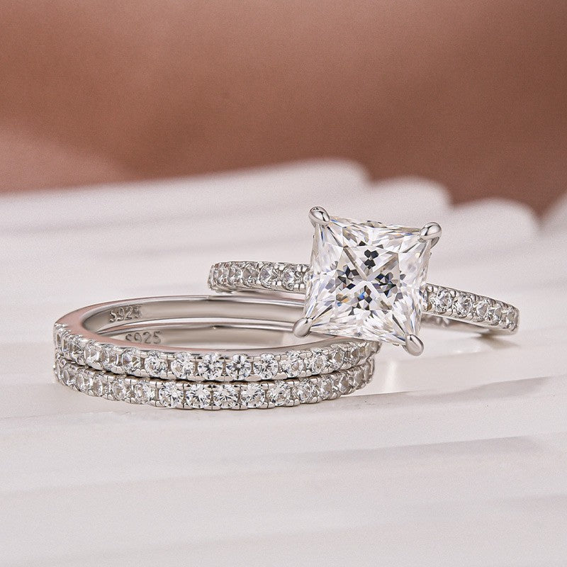 Aurevyn 2.0 Ct Princess Cut Pavé White Gold Moissanite Diamond Wedding Ring