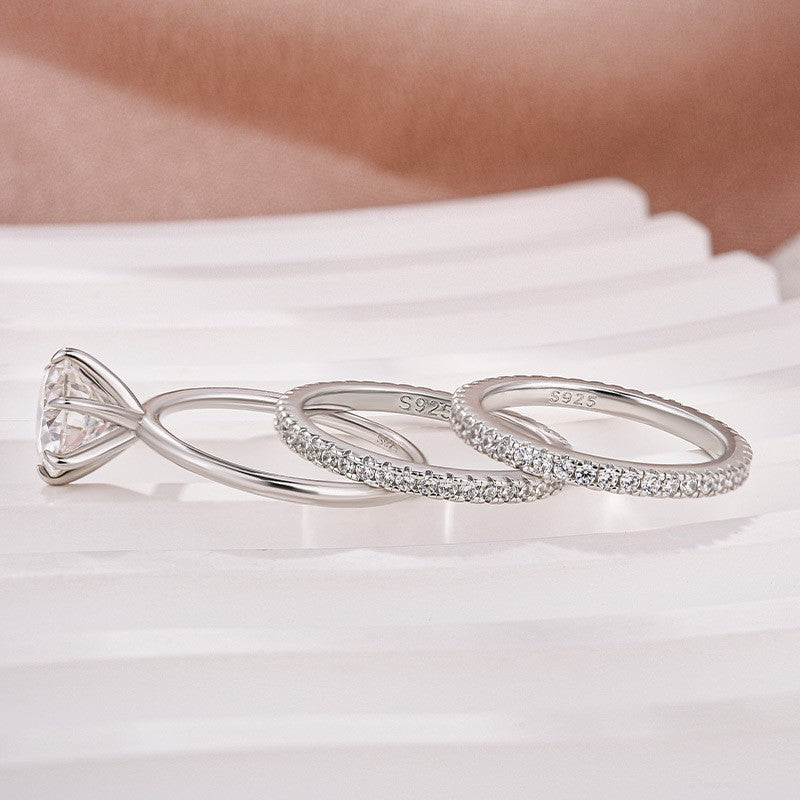 Aurevyn Solitaire 2.0 Ct Round Cut 3PC White Gold Moissanite Diamond Wedding Ring