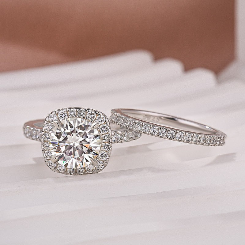 Aurevyn 2.0Ct Halo Round Cut White Gold Moissanite Diamond Wedding Ring