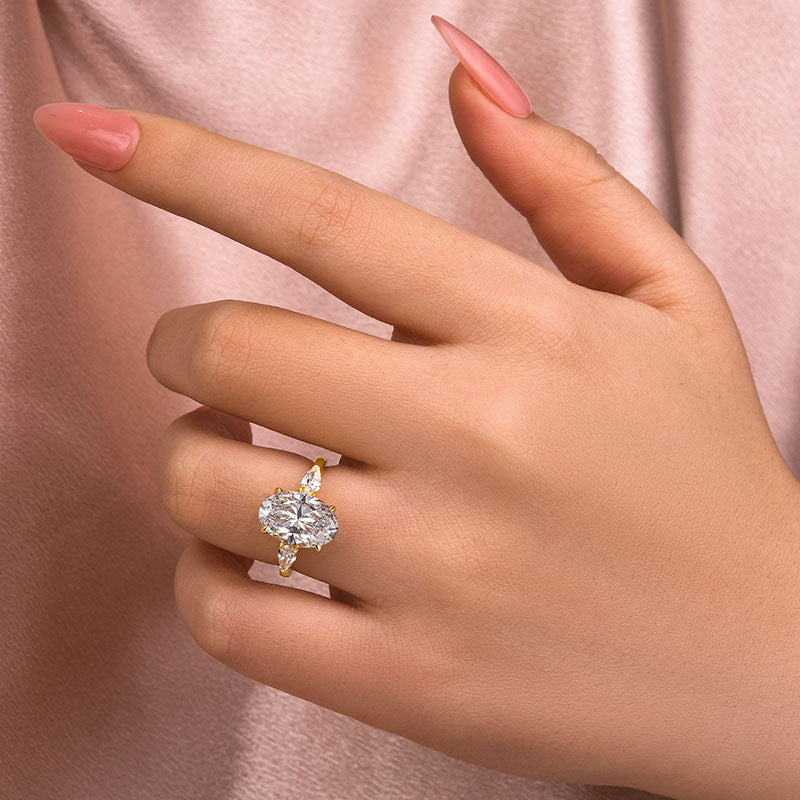 Aurevyn 4.0 Ct Oval Cut Yellow Gold Promise Ring