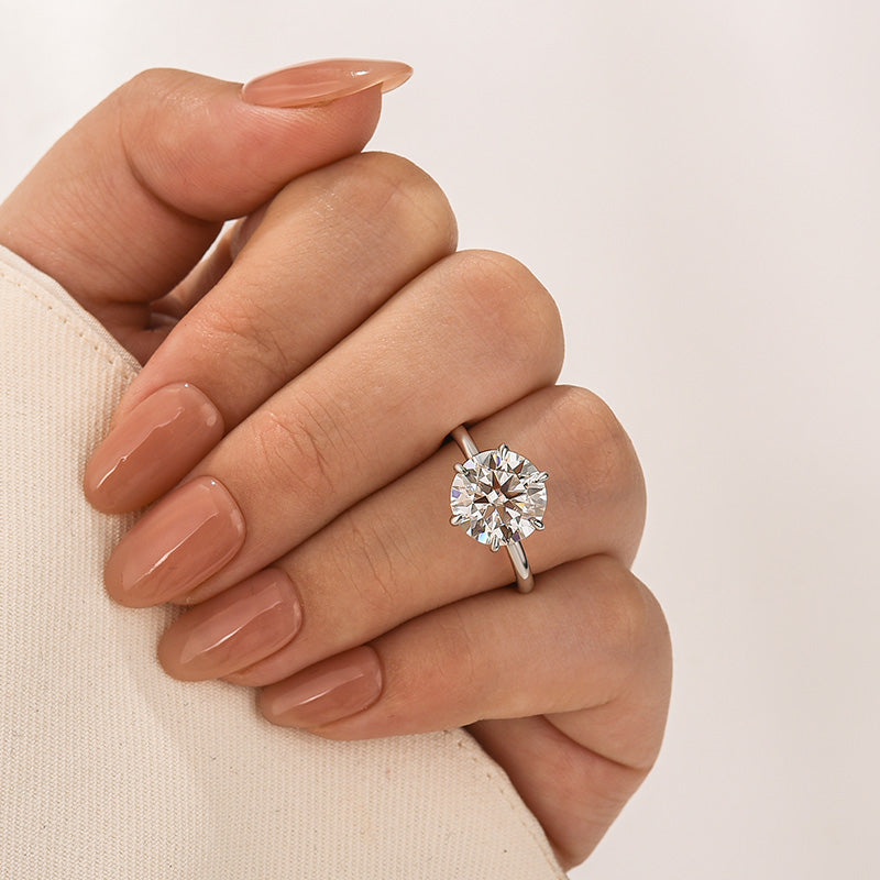 Aurevyn 2.0 Ct ~ 4.0 Ct Round Cut 6 Prong Engagement Ring For Women