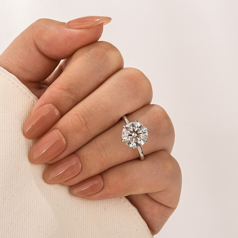 Aurevyn 4.0 Ct Round Cut 6 Prong Engagement Ring For Women