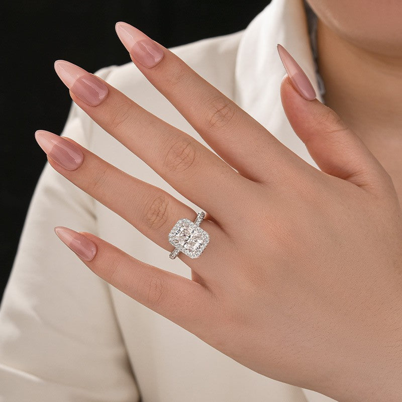 Aurevyn Moissanite 3.5Ct Radiant Cut Halo Engagement Ring In Sterling Silver