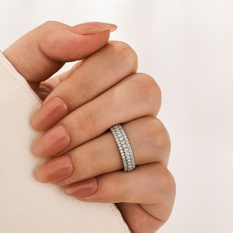 Aurevyn Moissanite 2.5Ct Round Cut White Gold Pavé White Gold Wedding Band In Sterling Silver