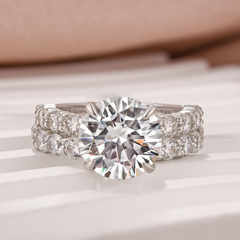 Aurevyn Moissanite 2.0Ct~4.0Ct Round Cut Side Stone White Gold Travel Bridal Set