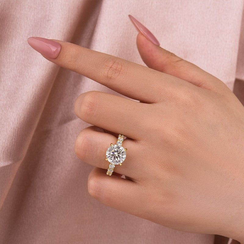 Aurevyn 2.0Ct~4.0 Ct Round Yellow Gold Engagement Ring