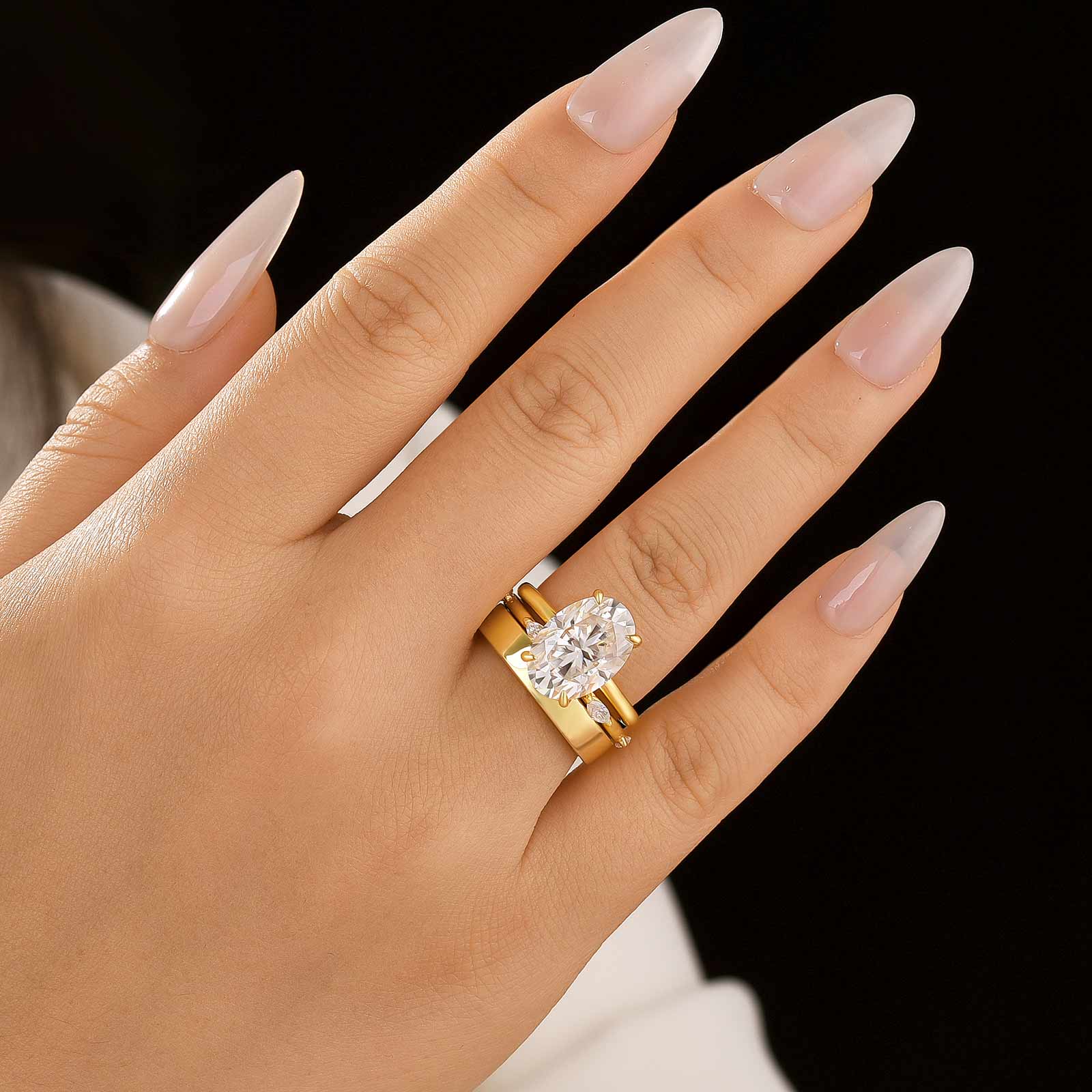Aurevyn Moissanite 3PC 5.5 Ct Oval Cut Yellow Gold Wedding Ring Set For Women