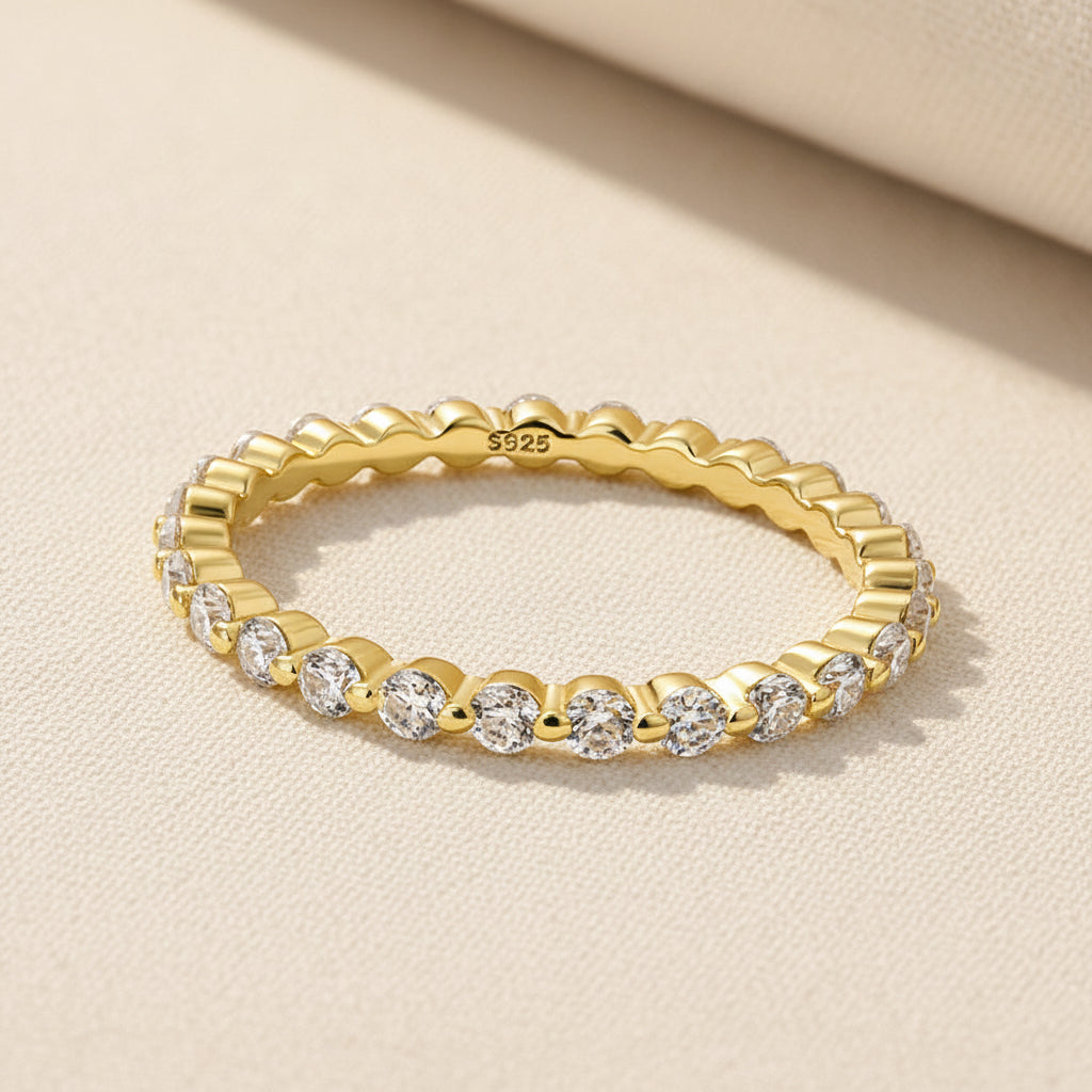 Aurevyn 1.0Ct ~1.5 Ct Round Cut Yellow Gold  Anniversary Ring
