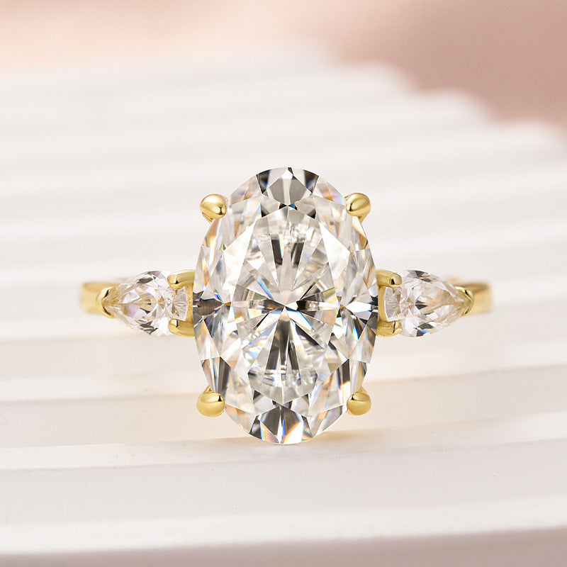 Aurevyn 4.0 Ct Oval Cut Yellow Gold Promise Ring