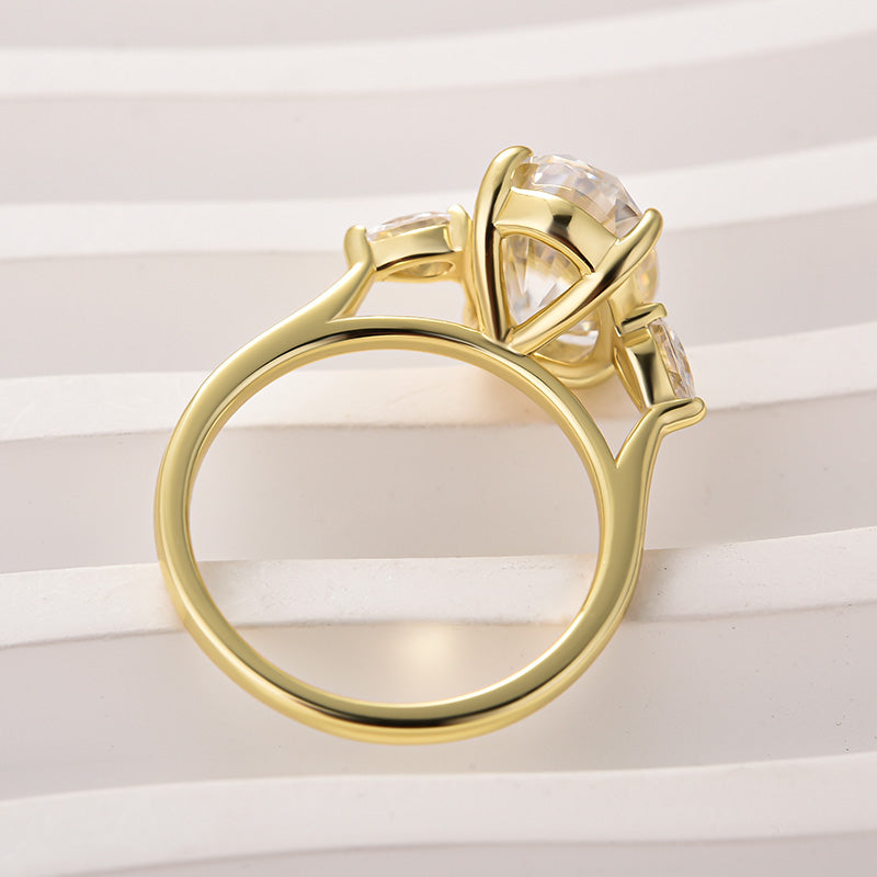 Aurevyn 4.0 Ct Oval Cut Yellow Gold Promise Ring