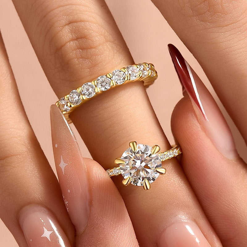 Aurevyn Moissanite 2.0Ct~3.0Ct Round Cut/4.0Ct Oval Cut Yellow Gold Wedding Ring Set