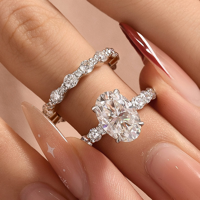 Aurevyn 4.0Ct Oval Cut Engagement Ring With Round Cut Wedding Band Wedding Ring Set