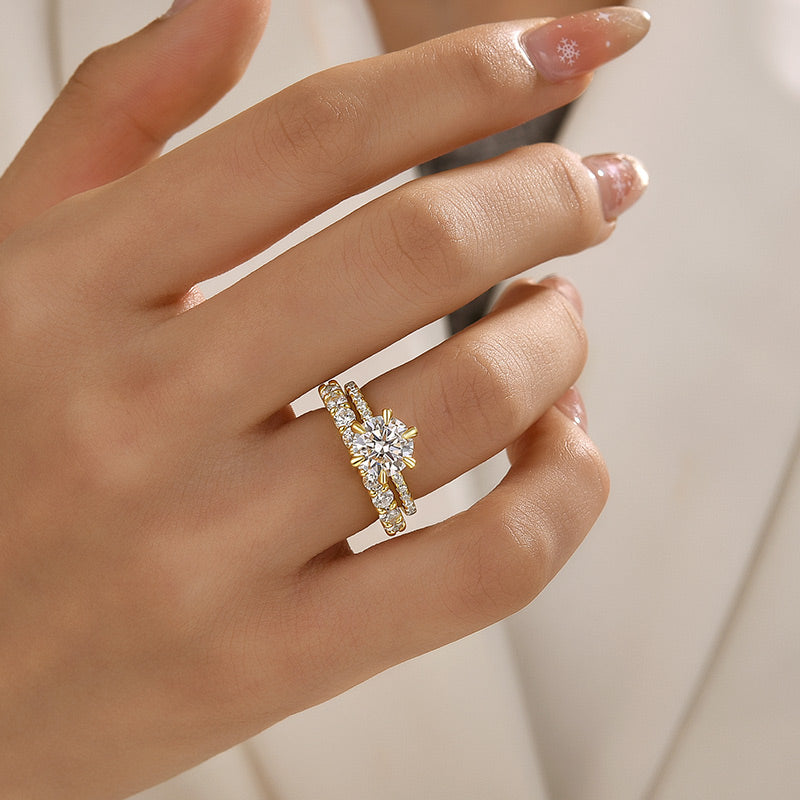 Aurevyn Moissanite 2.0Ct~3.0Ct Round Cut/4.0Ct Oval Cut Yellow Gold Wedding Ring Set
