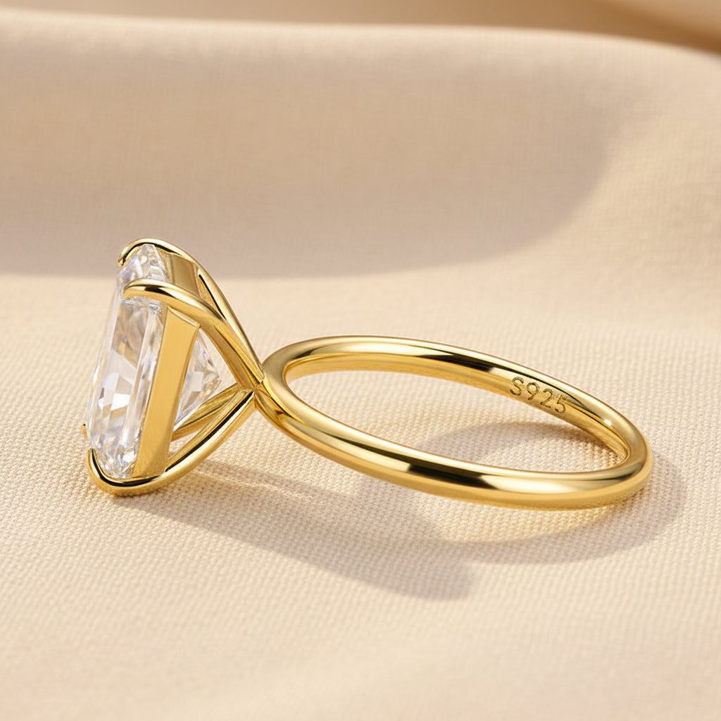 Aurevyn 3.5Ct～4.5 Ct Radiant Cut Yellow Gold Engagement Ring