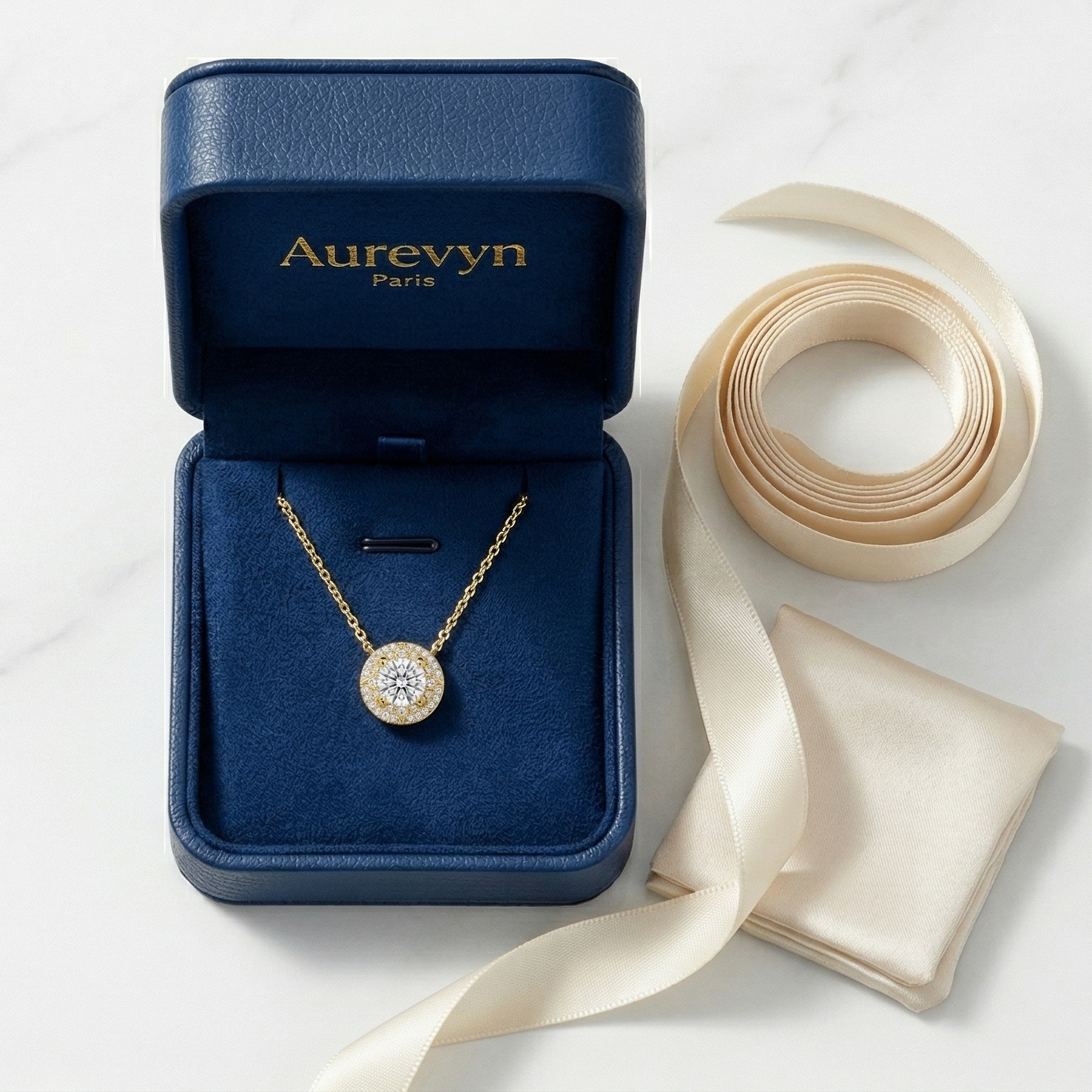 Aurevyn Céleste Pendant Necklace