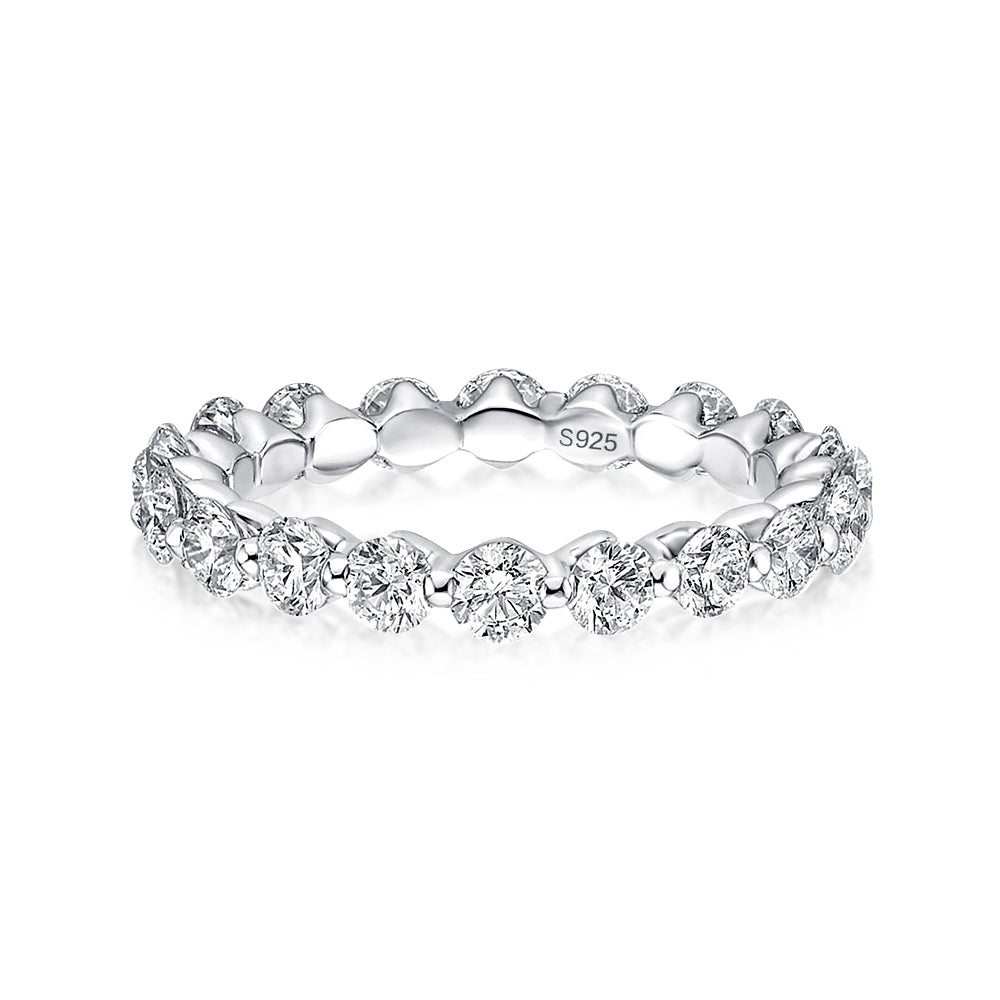 Aurevyn 1.0 Ct～ 1.5 Ct Round Cut White Gold Anniversary Ring