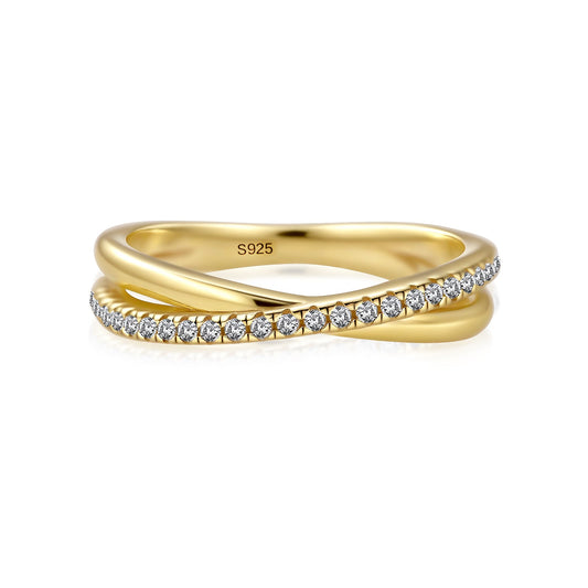 Aurevyn Moissanite 0.3Ct Twist Yellow Gold Round Cut Wedding Band