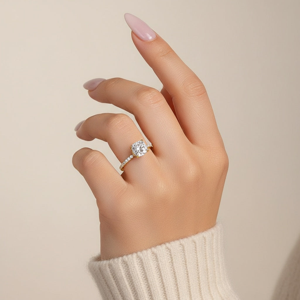 Aurevyn 2.0 Ct～2.5 CtSquare Cushion Yellow Gold Promise Ring