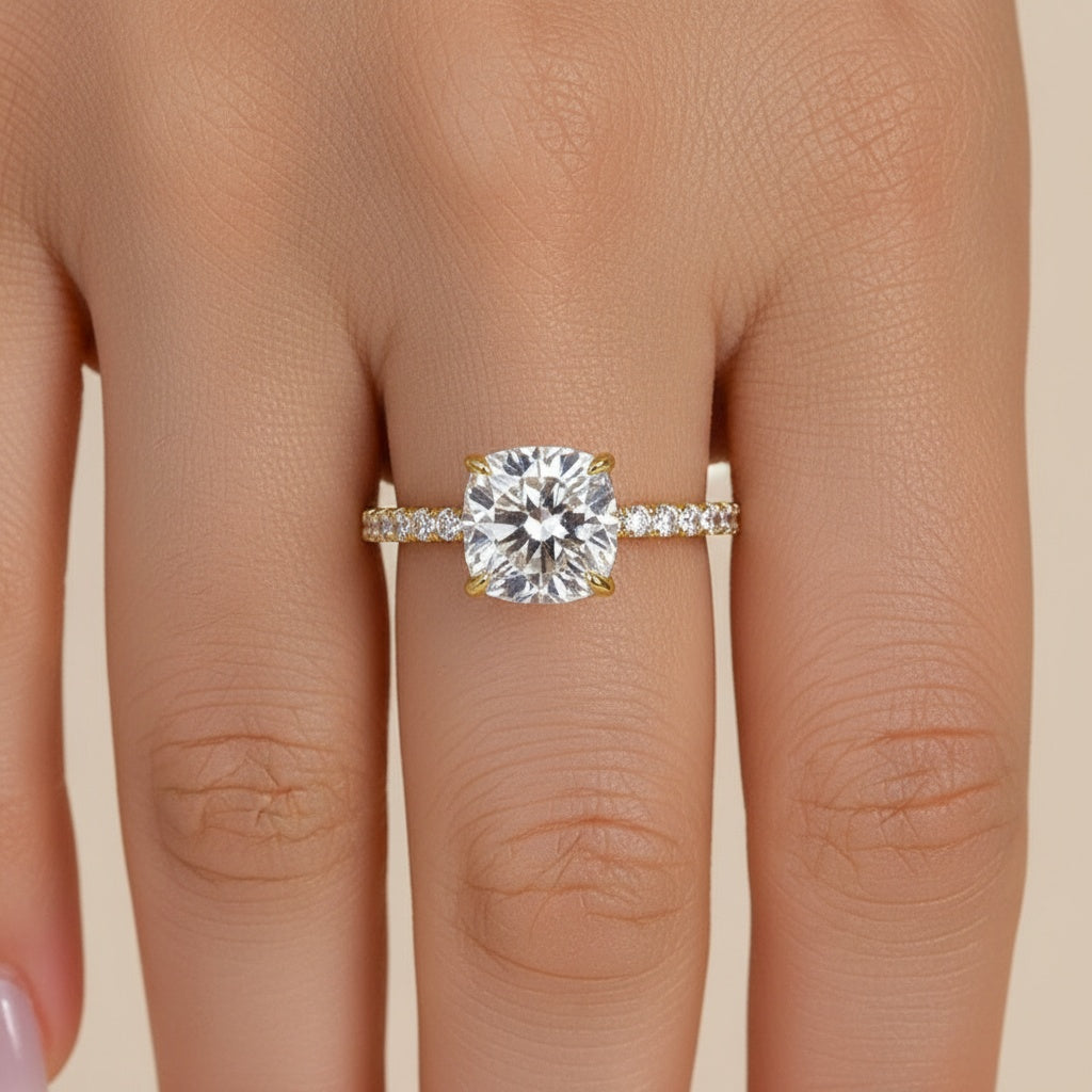 Aurevyn 2.0 Ct～2.5 CtSquare Cushion Yellow Gold Promise Ring