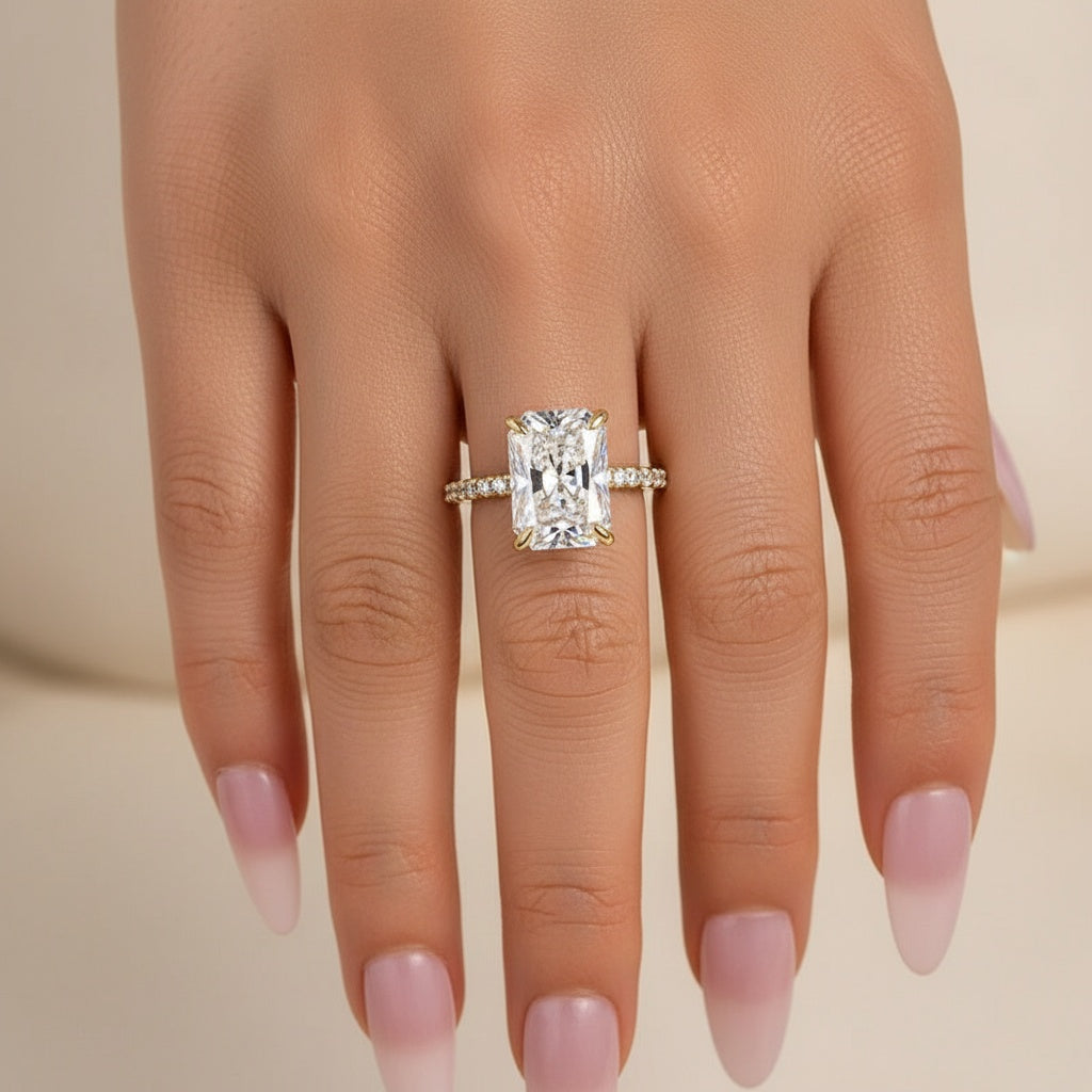 Aurevyn 2.0 Ct~3.5 Ct Radiant Cut Yellow Gold Engagement Ring For Women