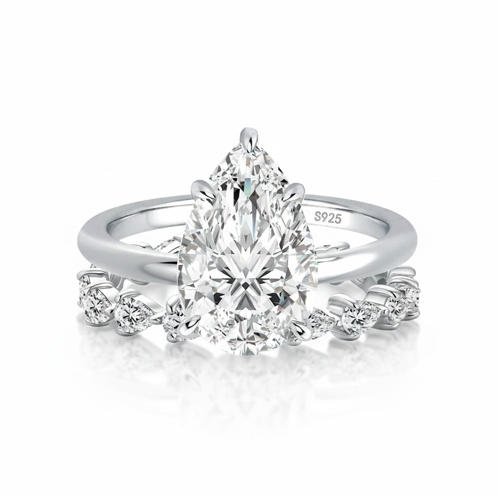 Aurevyn 2PC Moissanite 4.0Ct Pear Cut Engagement Ring With Pear Cut Wedding Band Wedding Ring Set