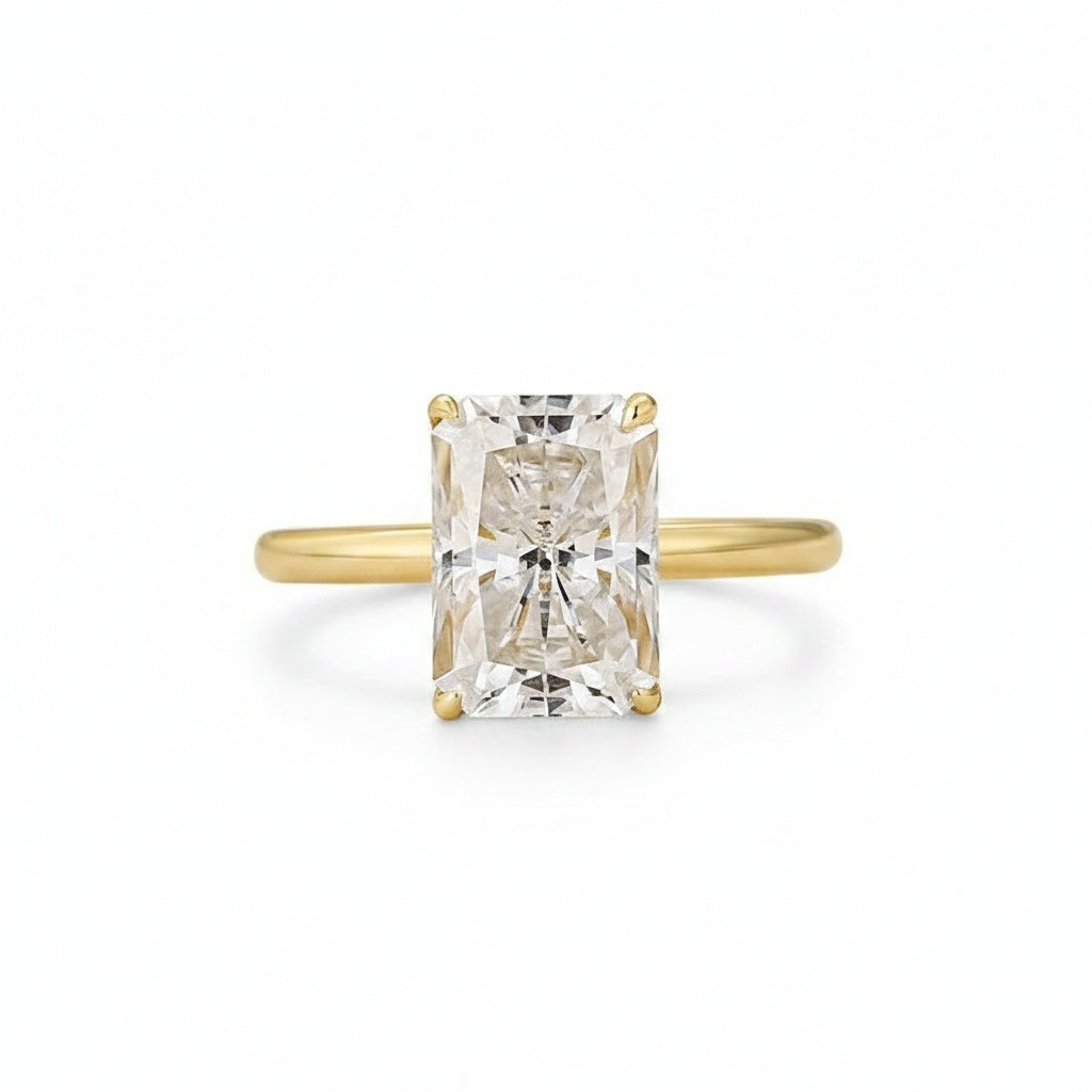 Aurevyn 3.5Ct～4.5 Ct Radiant Cut Yellow Gold Engagement Ring
