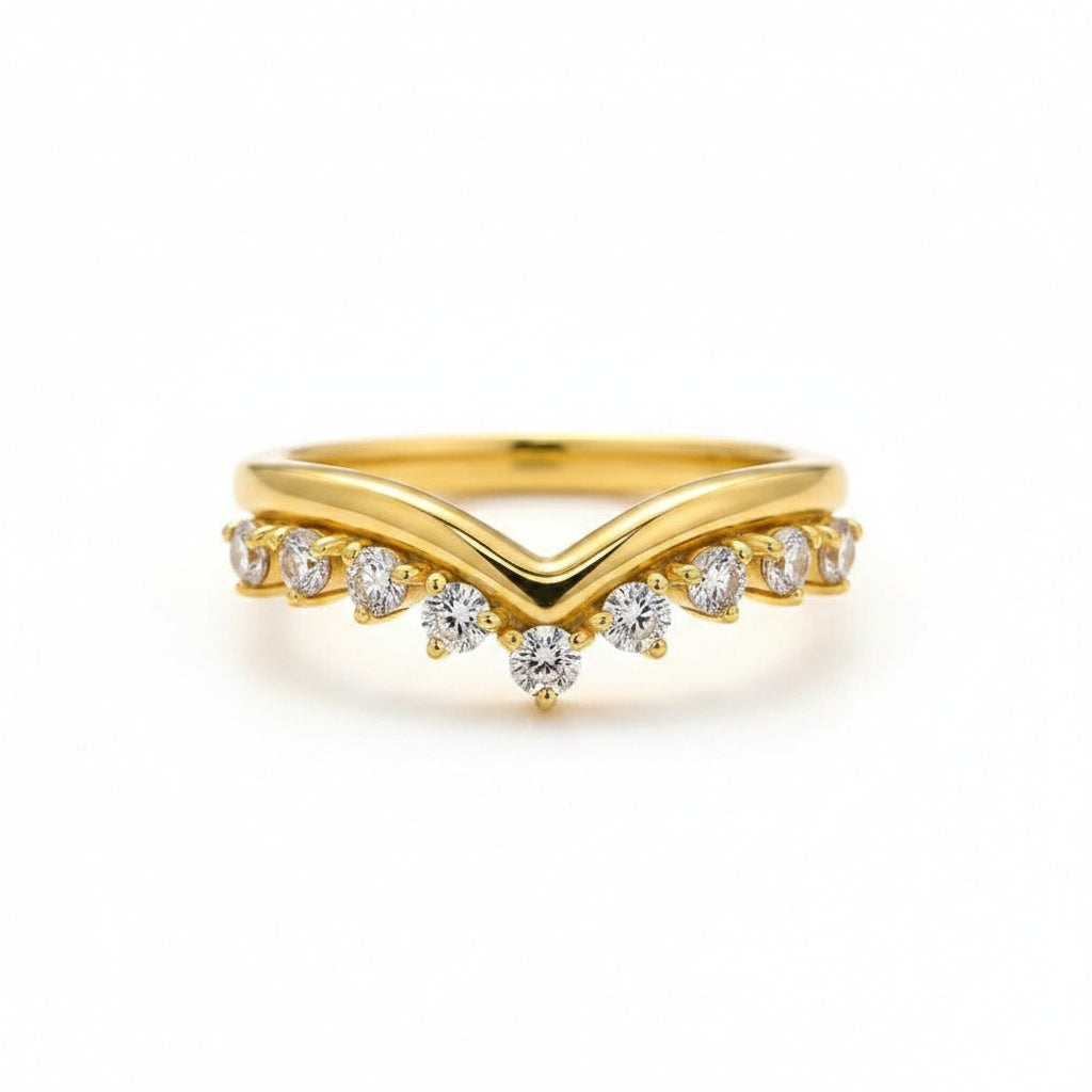 Aurevyn Graduated Tiara Wedding Ring With Round Moissanite Diamonds