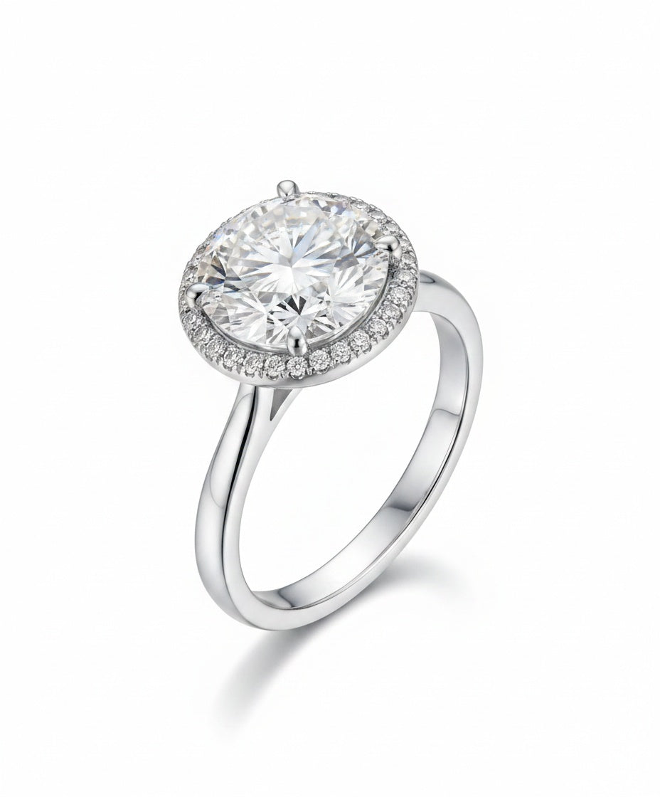 Aurevyn Lumière Halo Ring
