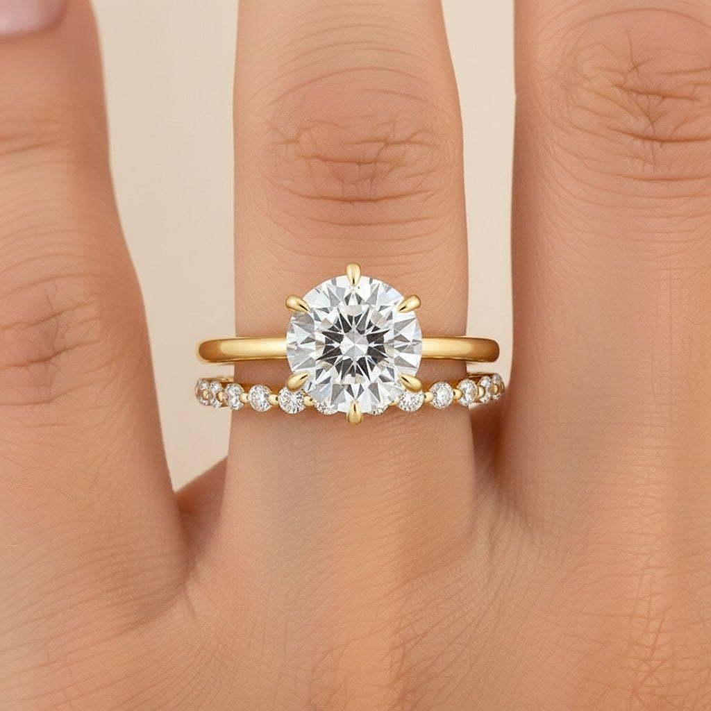 Aurevyn Moissanite 2.0Ct Solitaire Round Cut Engagement Ring with Round Cut Wedding Band