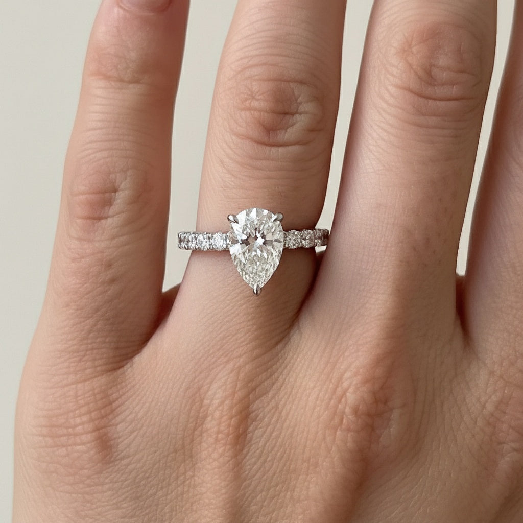 Aurevyn S925 Moissanite 2.0Ct Pear Cut White Gold Engagement Ring