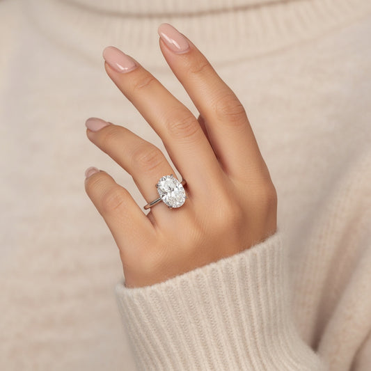 Aurevyn Solitaire 5.5Ct Oval Cut White Gold Moissanite Wedding Ring Set With Round Cut Wedding Band